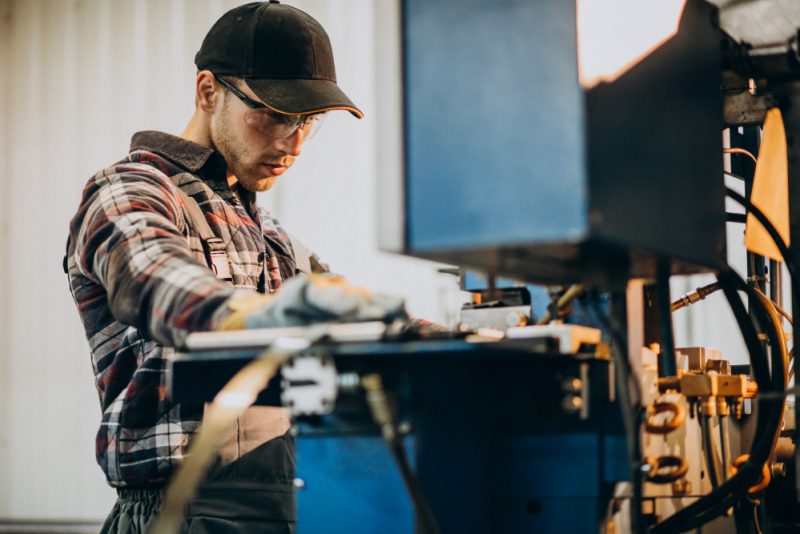 Ce este prelucrarea în vid și cum este aplicată pe un CNC?