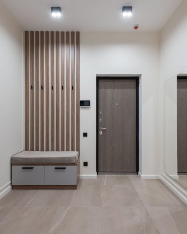 usi intrare apartament