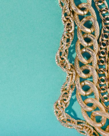 Cât de ușor se zgârie aurul de 24K comparativ cu cel de 14K?