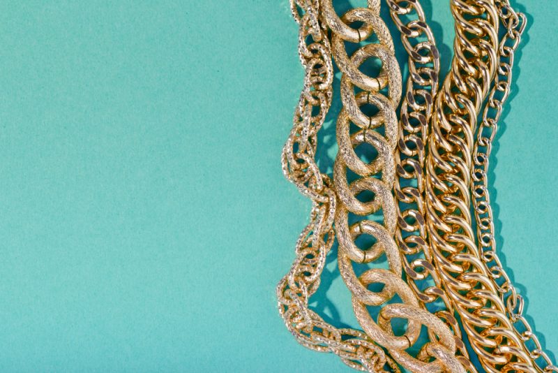 Cât de ușor se zgârie aurul de 24K comparativ cu cel de 14K?